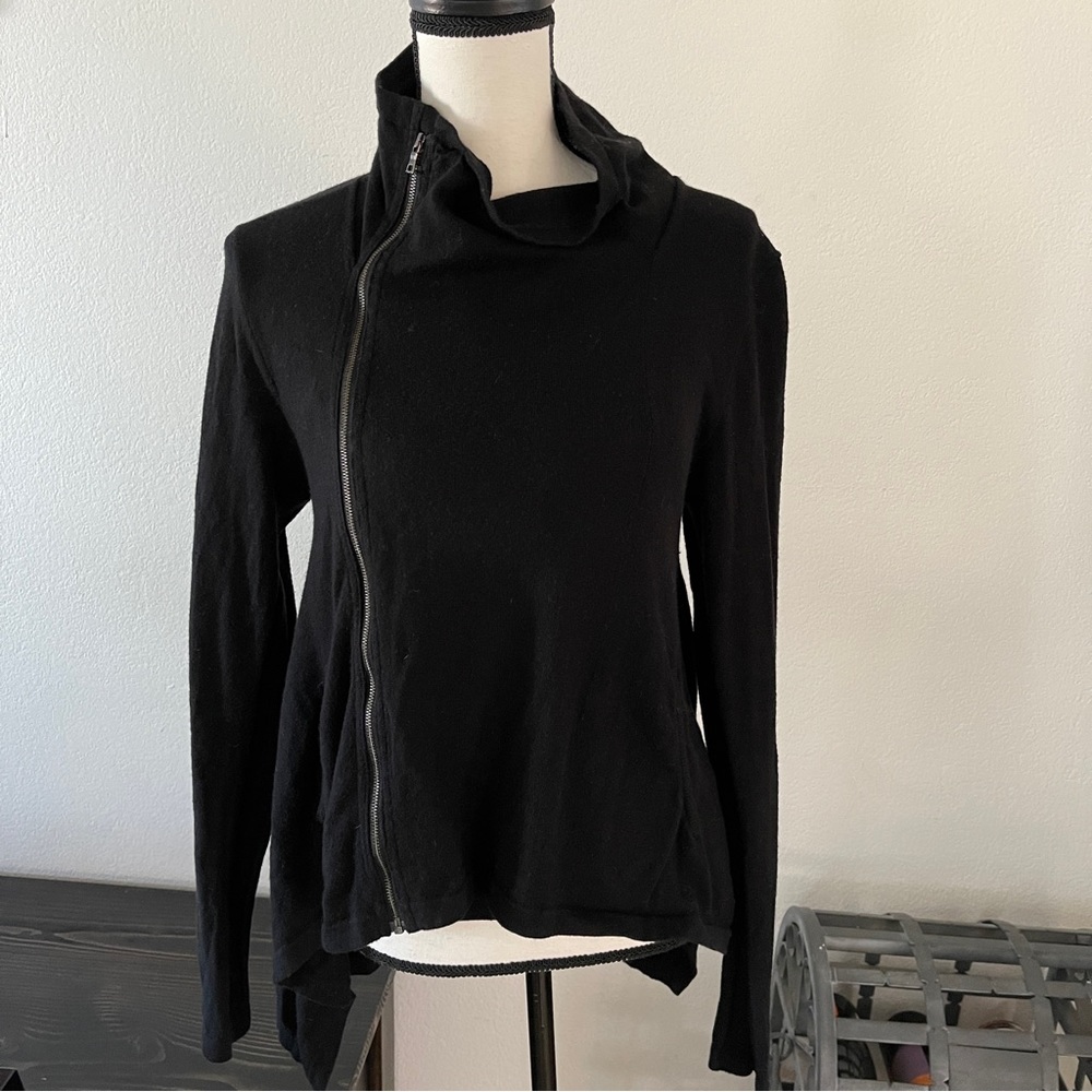 BCBGMAXAZRIA Black Merino Wool Zane Asymmetric Zip Cardigan M/L